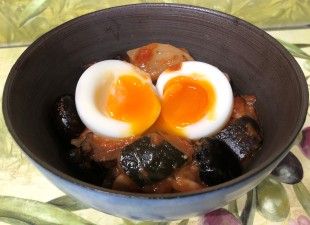 ラタトゥイユ、オリーヴと半熟卵